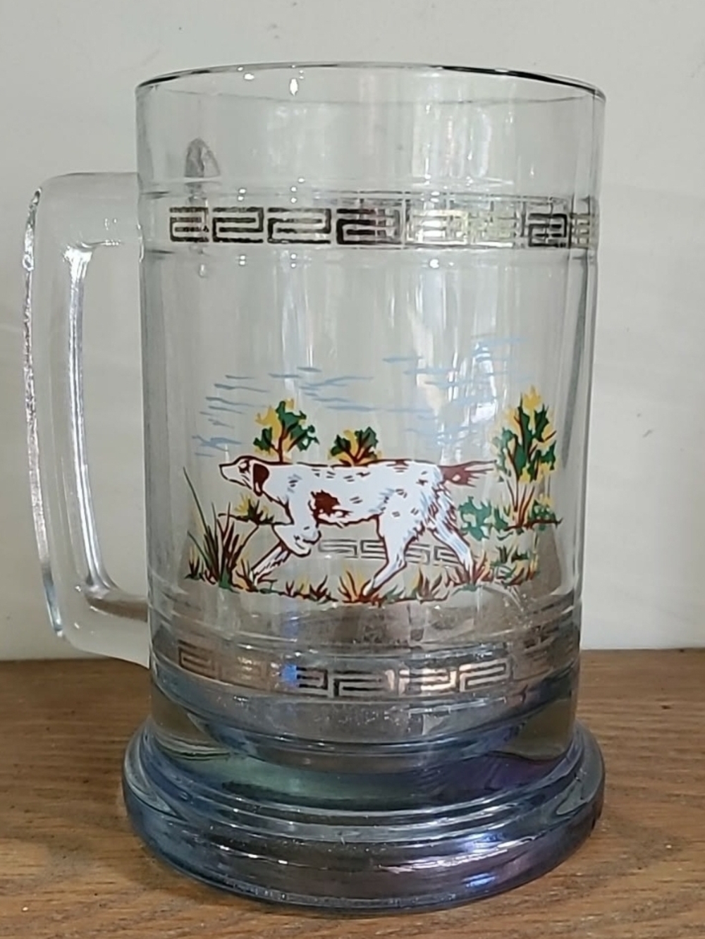 Clear Glass Beer Stein with Hunting Dog Motif - White and Brown